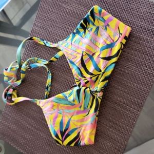 Fused Hawaii Kohanaiki top